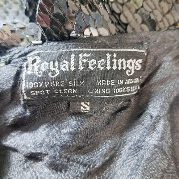 Royal Feelings Black Silk All Over Sequin‎ Vintage  Evening Top - Picture 6 of 7